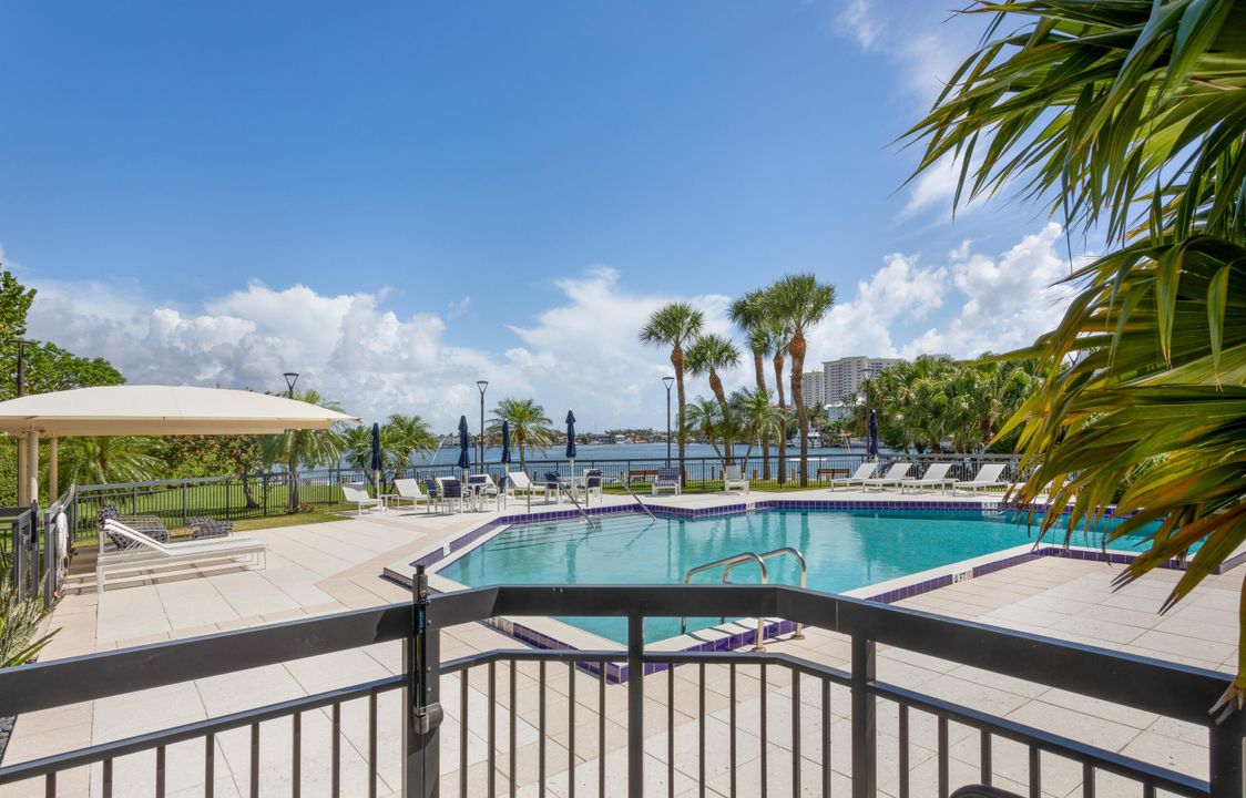 Active With Contract: $1,855,000 (3 beds, 2 baths, 2580 Square Feet)