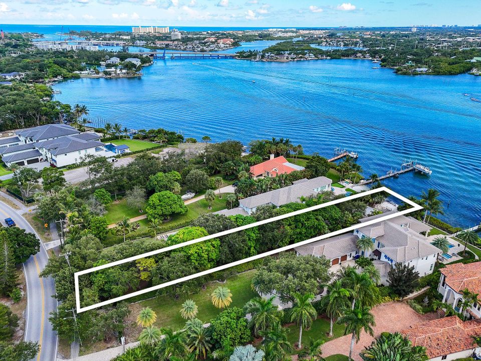 На продажу: $5,495,000 (2 спален, 1 ванн, 990 Квадратных фут)