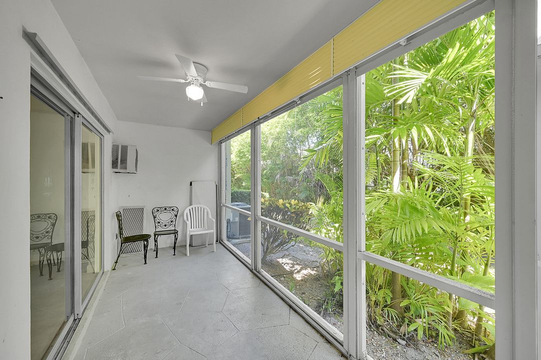 Active With Contract: $125,000 (2 beds, 1 baths, 890 Square Feet)