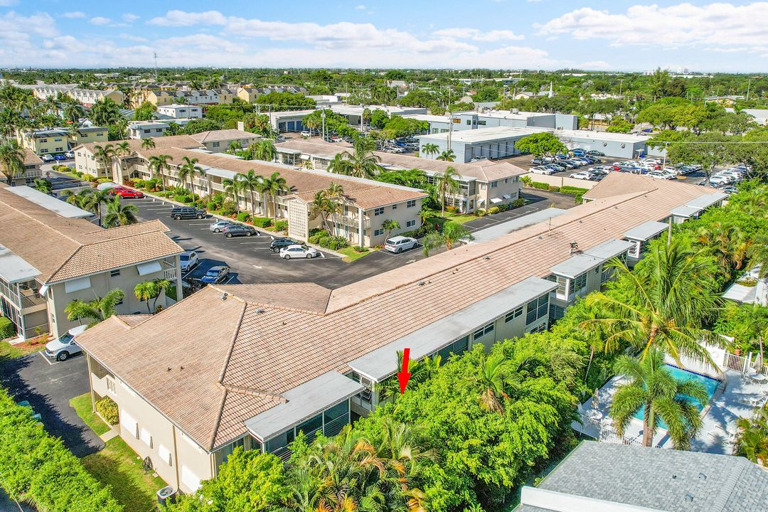 Active With Contract: $125,000 (2 beds, 1 baths, 890 Square Feet)