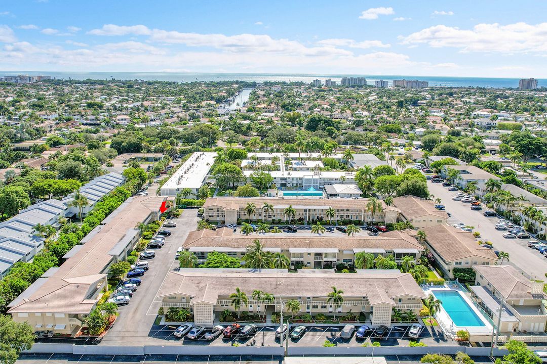 Active With Contract: $125,000 (2 beds, 1 baths, 890 Square Feet)