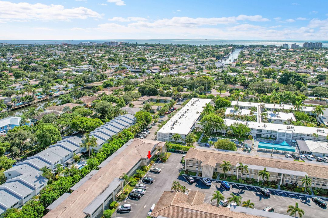 Active With Contract: $125,000 (2 beds, 1 baths, 890 Square Feet)