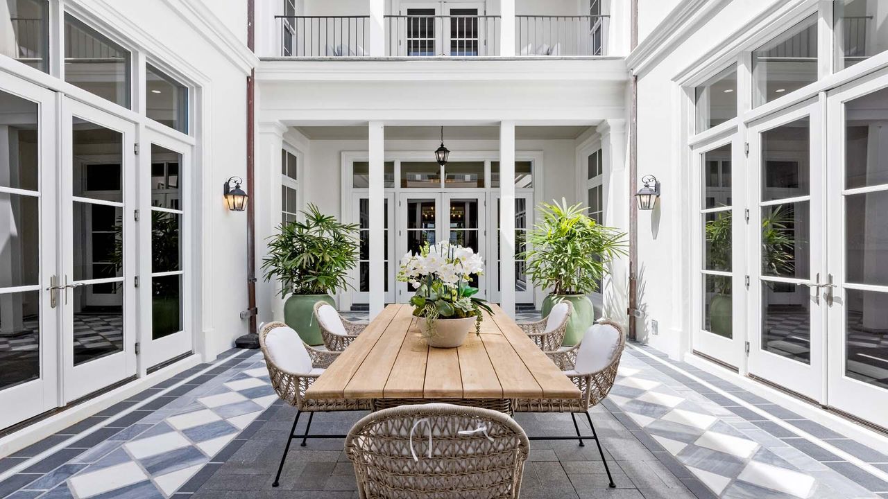 待售: $73,000,000 (7 贝兹, 11 浴室, 14321 平方英尺)