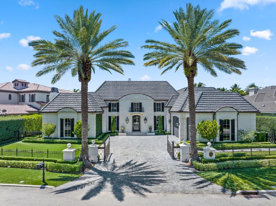 For Sale: $9,950,000 (5 beds, 6 baths, 6365 Square Feet)