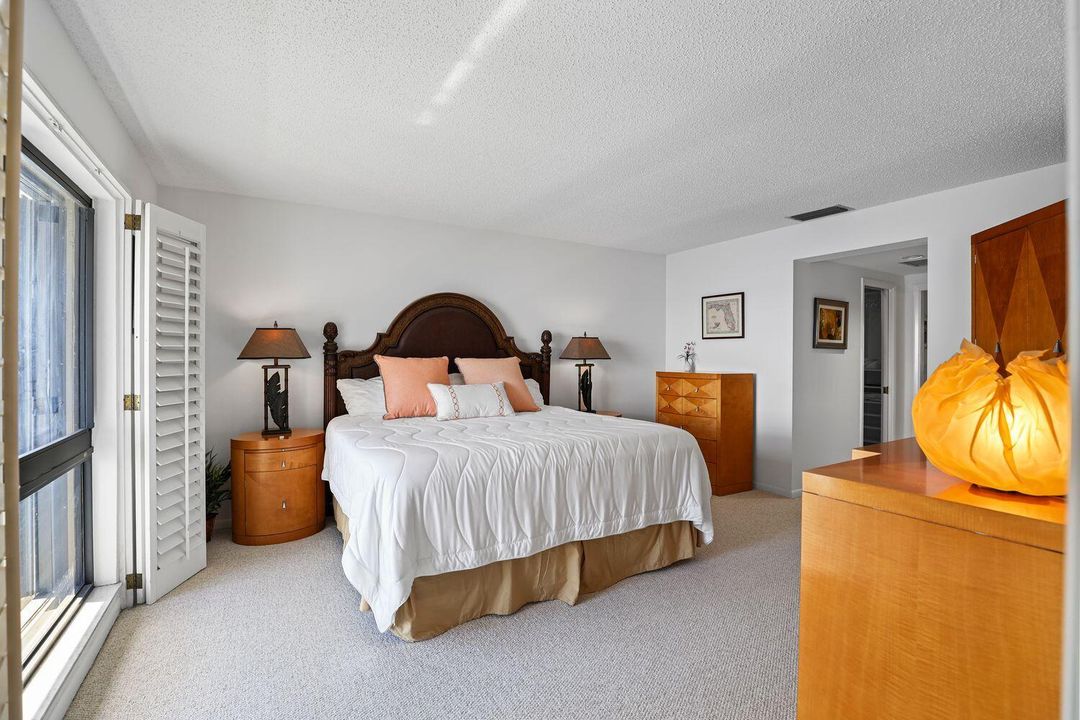 En Venta: $695,000 (2 camas, 2 baños, 1600 Pies cuadrados)