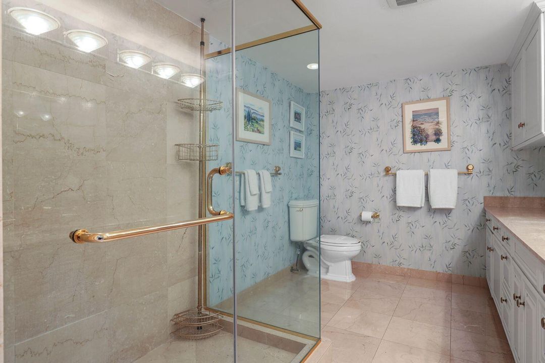 En Venta: $695,000 (2 camas, 2 baños, 1600 Pies cuadrados)