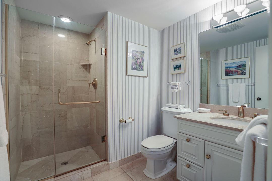 En Venta: $695,000 (2 camas, 2 baños, 1600 Pies cuadrados)