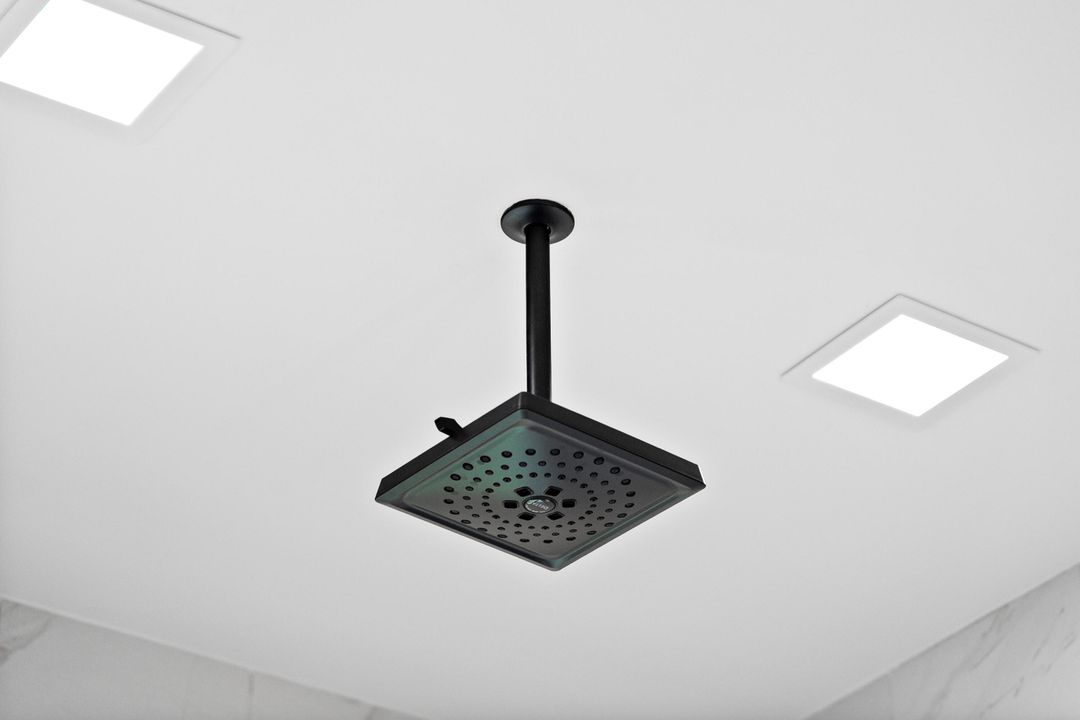 Под контрактом: $1,295,000 (3 спален, 3 ванн, 2480 Квадратных фут)