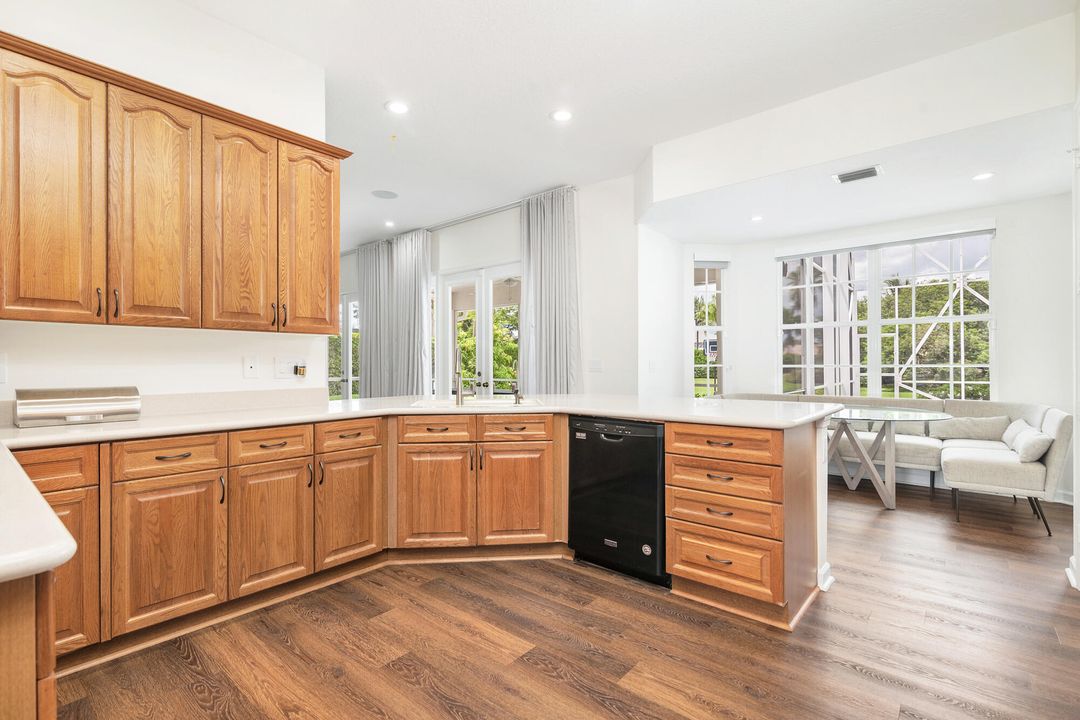 En Venta: $2,699,000 (4 camas, 3 baños, 3778 Pies cuadrados)