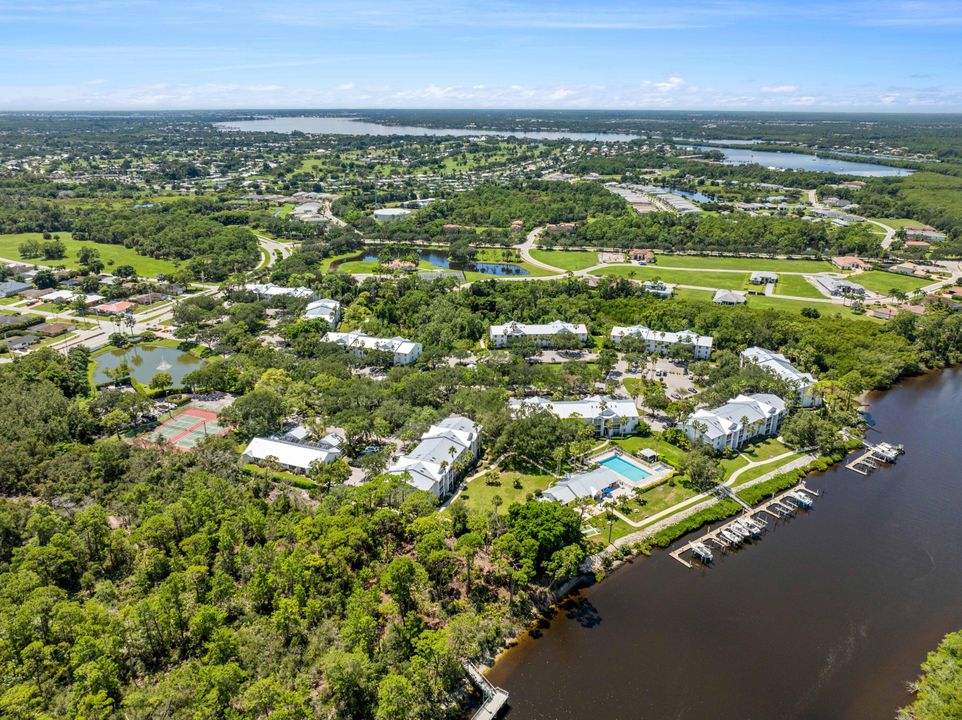 Active With Contract: $190,000 (2 beds, 2 baths, 1018 Square Feet)