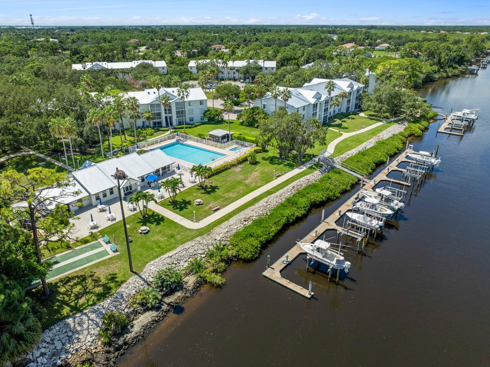 Active With Contract: $190,000 (2 beds, 2 baths, 1018 Square Feet)