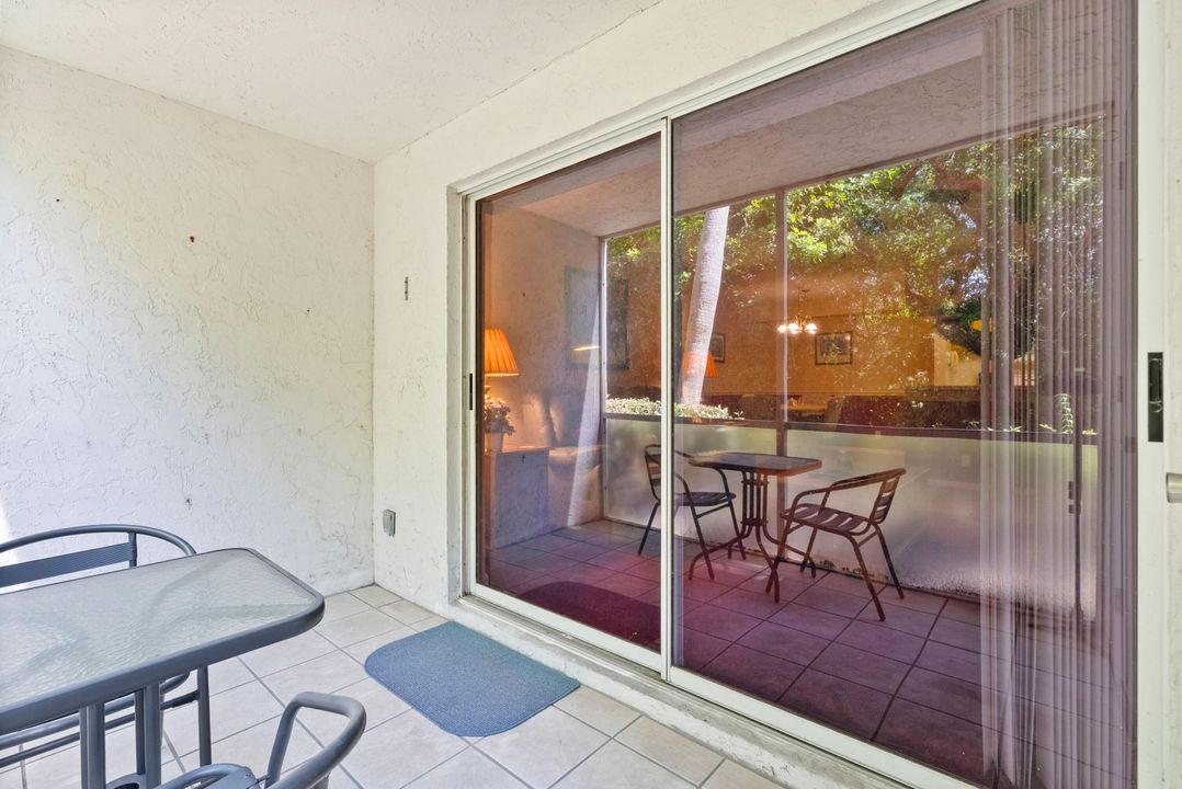 Active With Contract: $190,000 (2 beds, 2 baths, 1018 Square Feet)