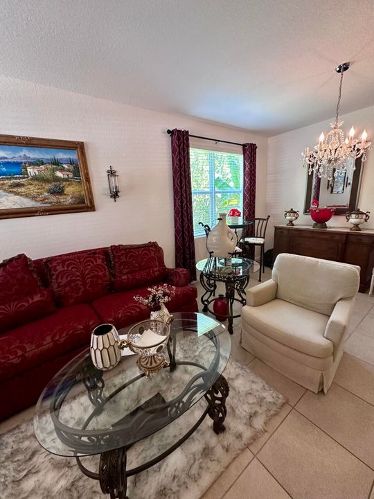 En Venta: $585,000 (5 camas, 3 baños, 2861 Pies cuadrados)