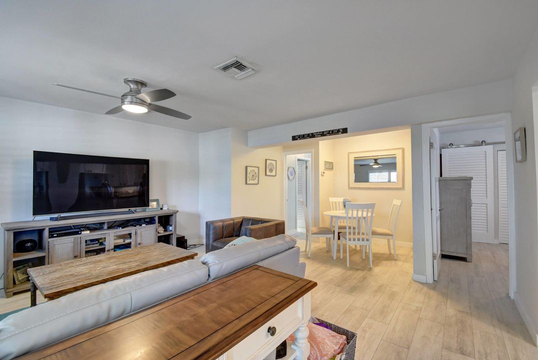 Activo con contrato: $7,500 (2 camas, 2 baños, 889 Pies cuadrados)