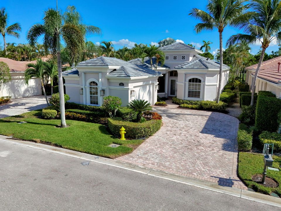 Recientemente alquilado: $22,000 (3 camas, 3 baños, 2669 Pies cuadrados)