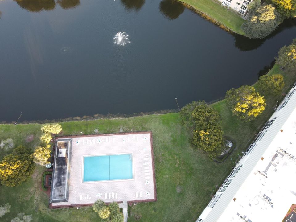 Activo con contrato: $1,900 (2 camas, 2 baños, 1002 Pies cuadrados)