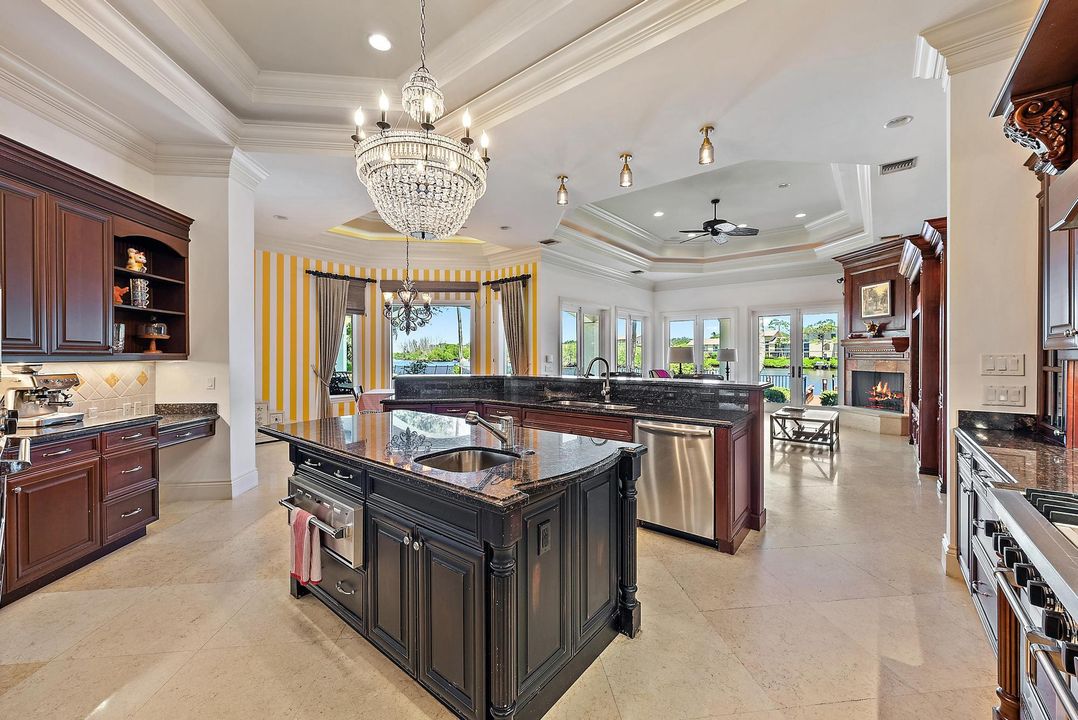 En Renta: $25,000 (5 camas, 5 baños, 6275 Pies cuadrados)