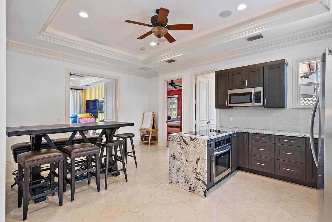 En Renta: $25,000 (5 camas, 5 baños, 6275 Pies cuadrados)