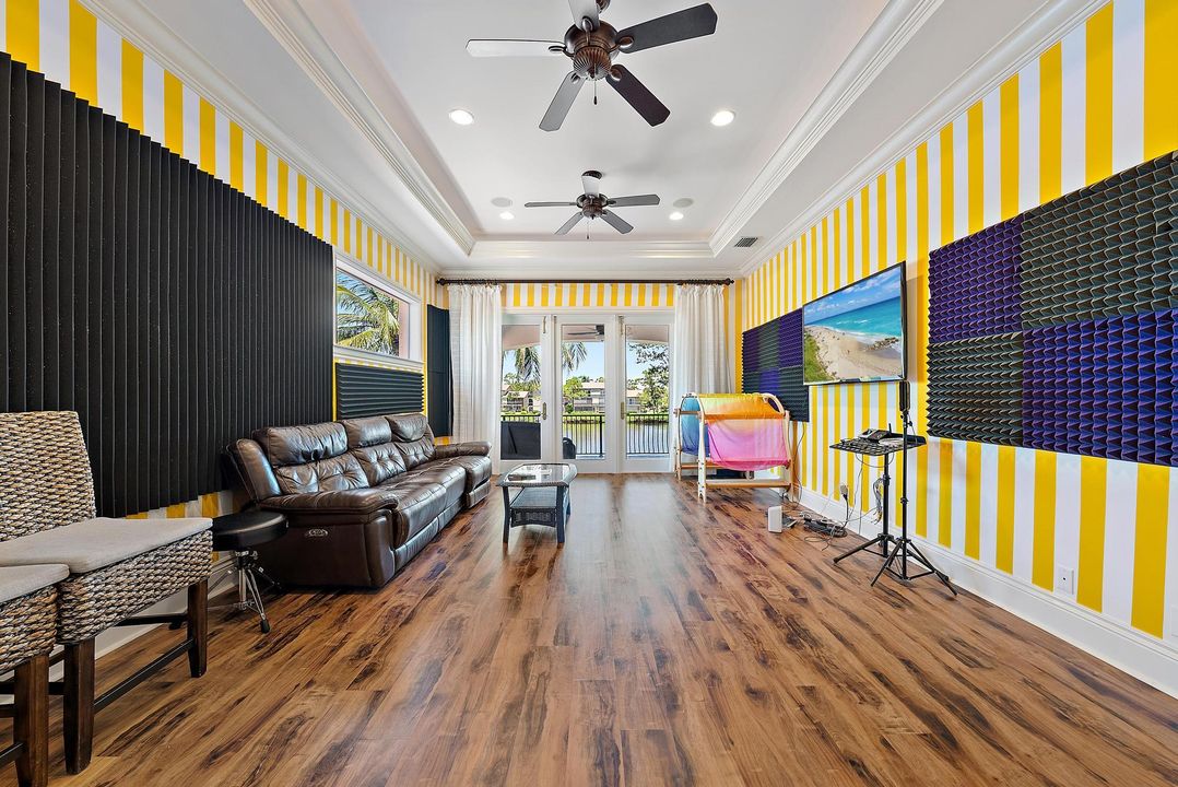 En Renta: $25,000 (5 camas, 5 baños, 6275 Pies cuadrados)