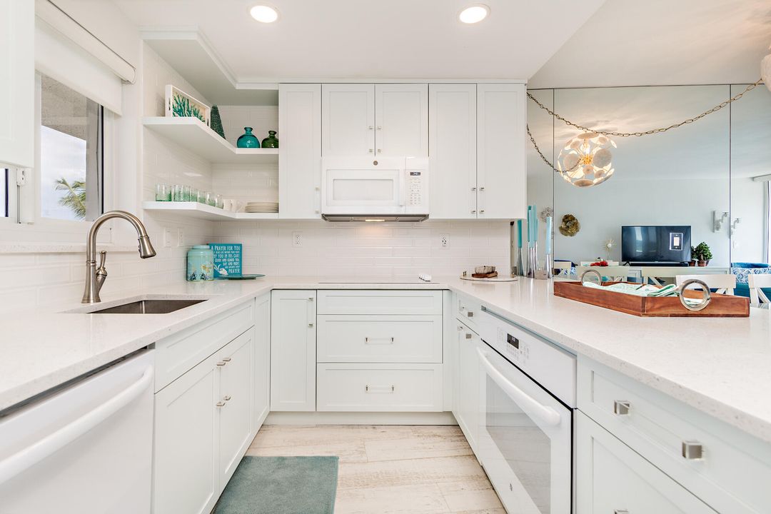 Active With Contract: $7,500 (2 beds, 2 baths, 1116 Square Feet)