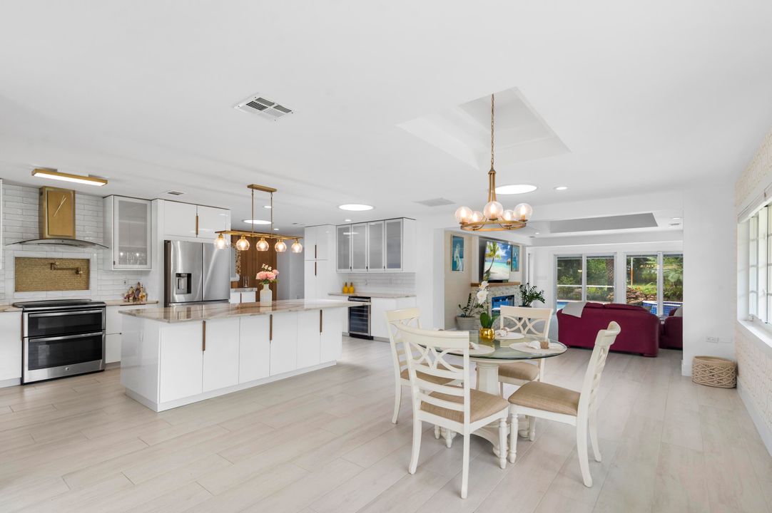 待售: $1,295,000 (3 贝兹, 2 浴室, 2057 平方英尺)