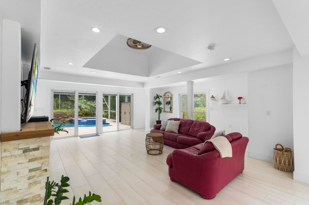 待售: $1,295,000 (3 贝兹, 2 浴室, 2057 平方英尺)