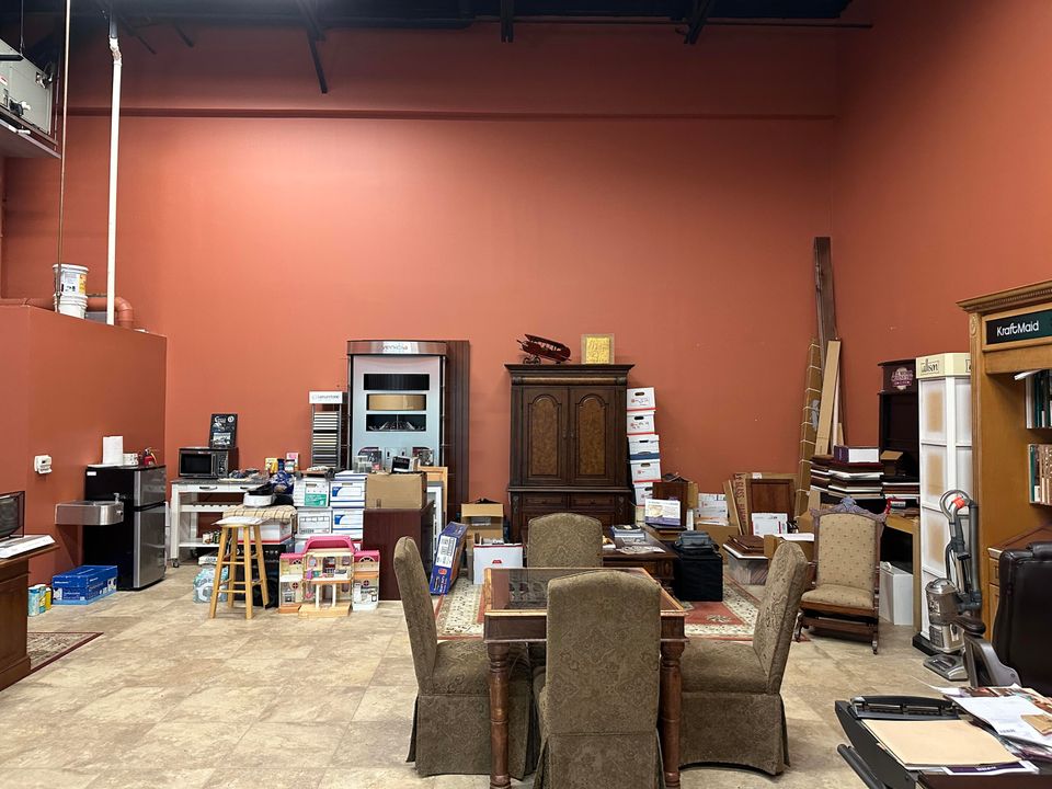 待售: $499,000 (0 贝兹, 0 浴室, 1066 平方英尺)