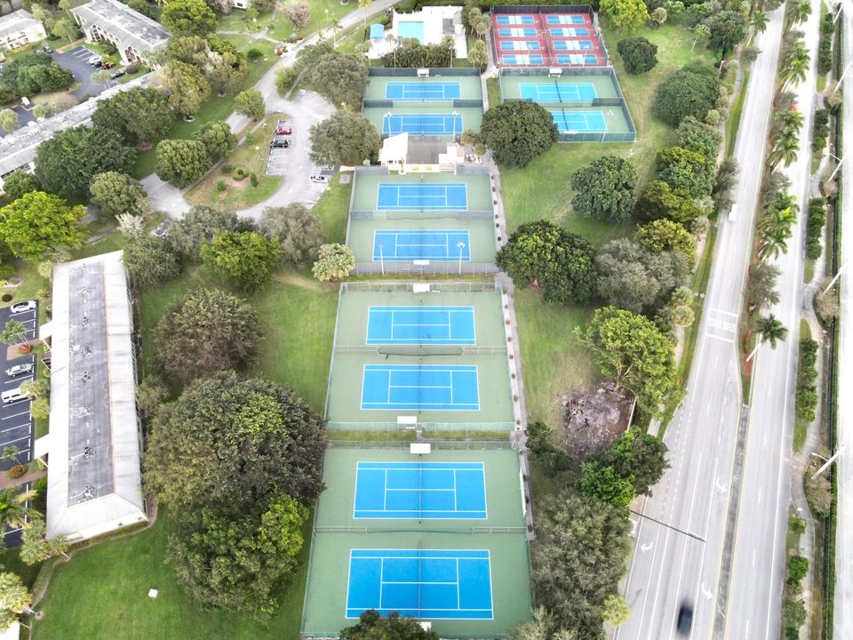 Activo con contrato: $1,900 (2 camas, 2 baños, 1002 Pies cuadrados)