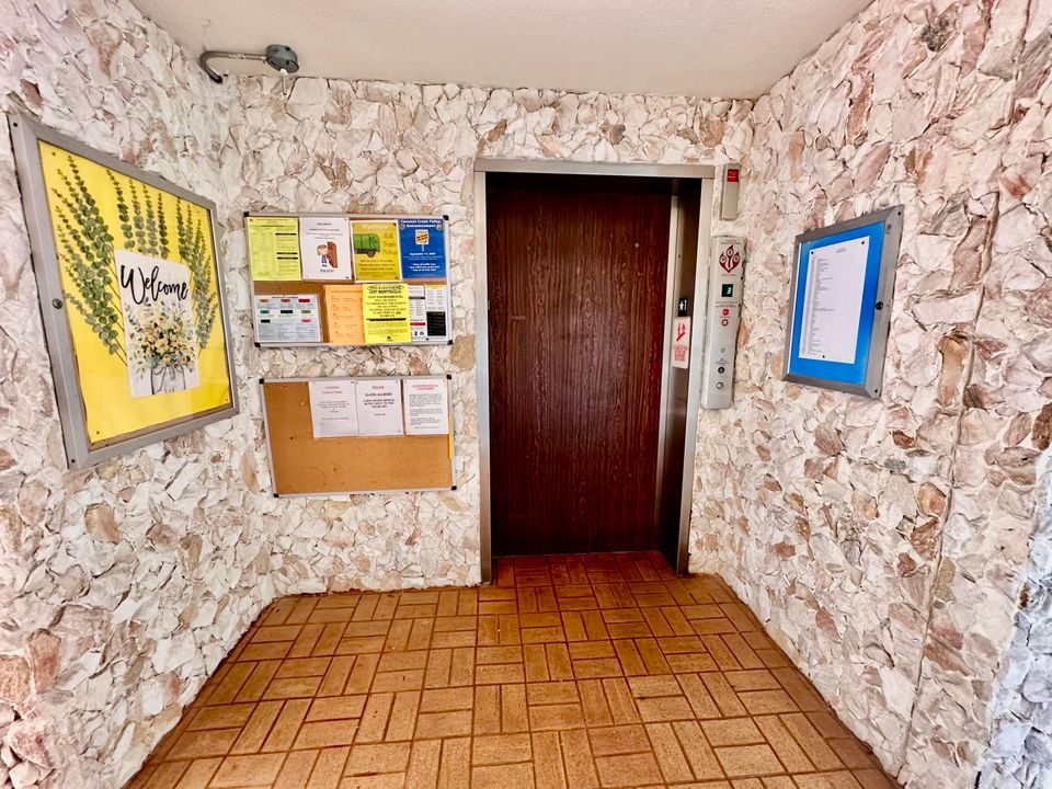 Activo con contrato: $1,900 (2 camas, 2 baños, 1002 Pies cuadrados)