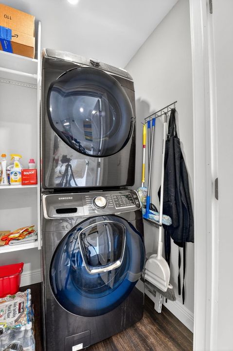 Active With Contract: $9,000 (2 beds, 2 baths, 1728 Square Feet)