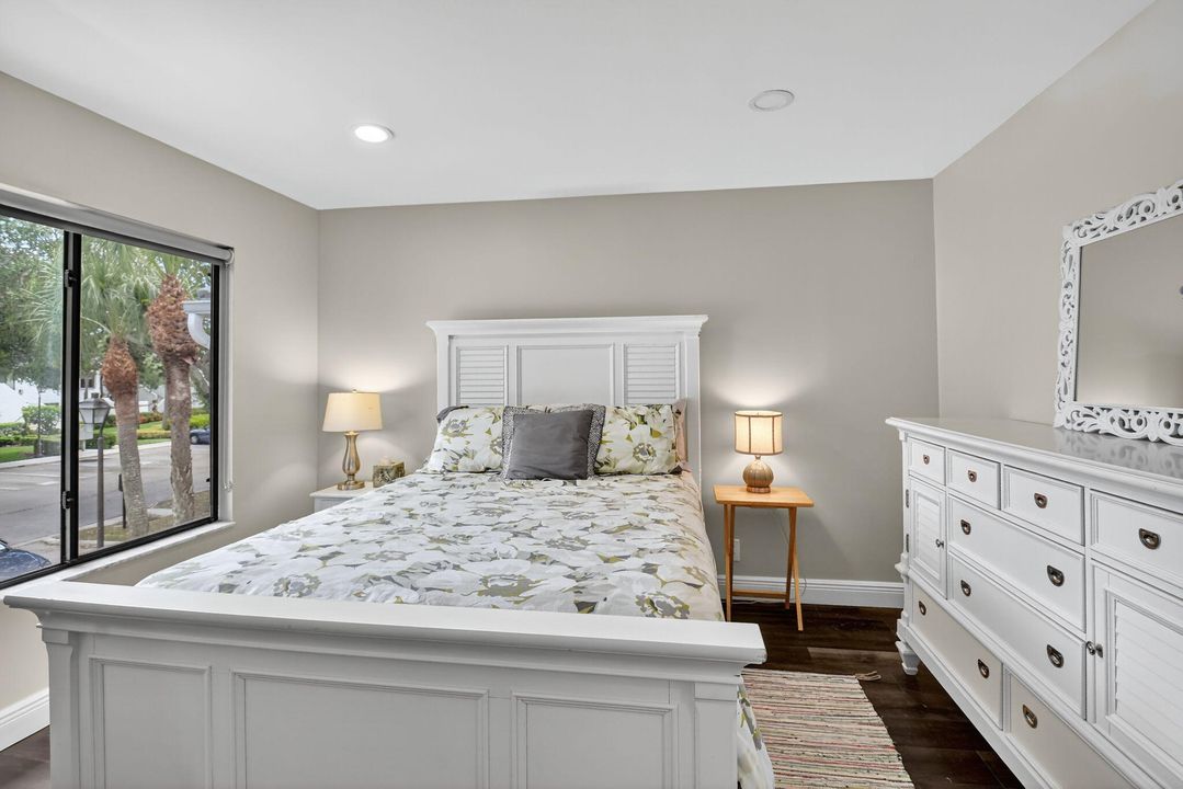 Active With Contract: $9,000 (2 beds, 2 baths, 1728 Square Feet)