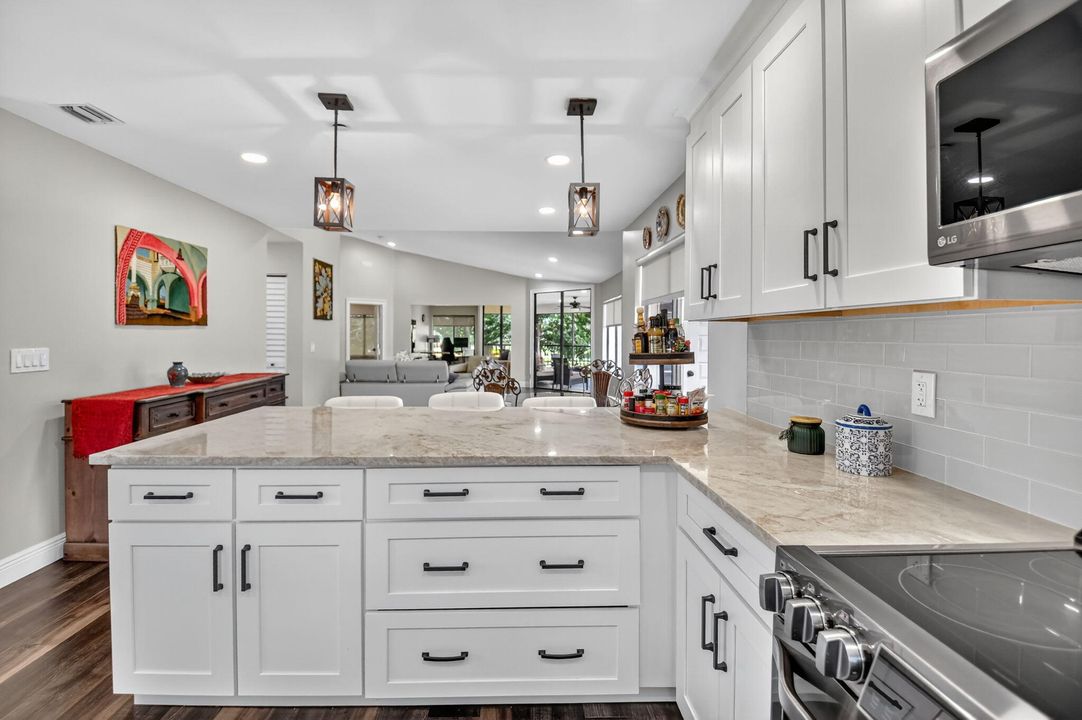 Active With Contract: $9,000 (2 beds, 2 baths, 1728 Square Feet)