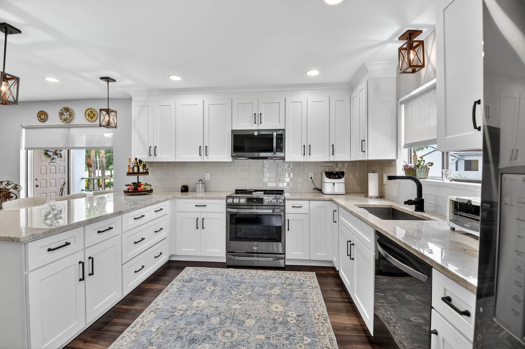 Active With Contract: $9,000 (2 beds, 2 baths, 1728 Square Feet)