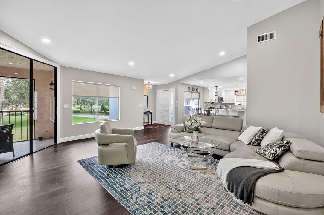 Active With Contract: $9,000 (2 beds, 2 baths, 1728 Square Feet)