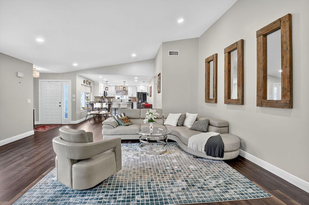 Active With Contract: $9,000 (2 beds, 2 baths, 1728 Square Feet)