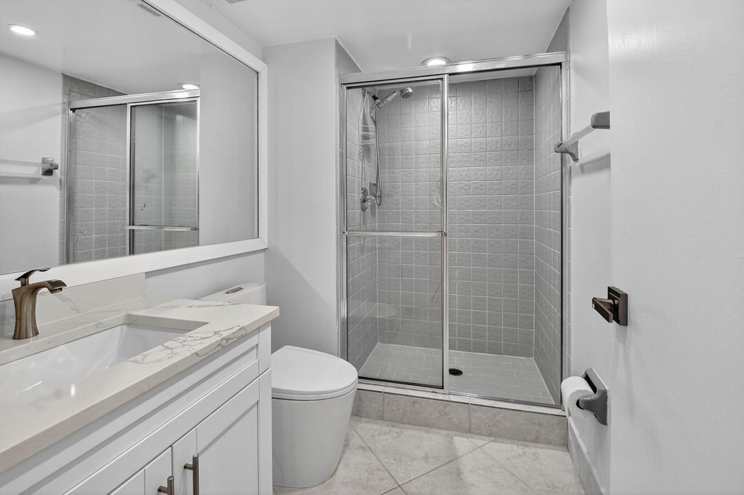 Activo con contrato: $8,500 (2 camas, 2 baños, 1311 Pies cuadrados)