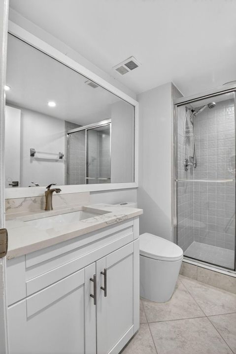 Activo con contrato: $8,500 (2 camas, 2 baños, 1311 Pies cuadrados)