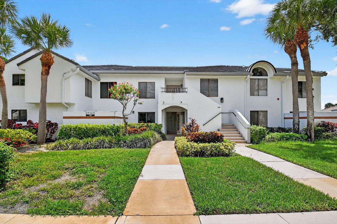 Activo con contrato: $8,500 (2 camas, 2 baños, 1311 Pies cuadrados)