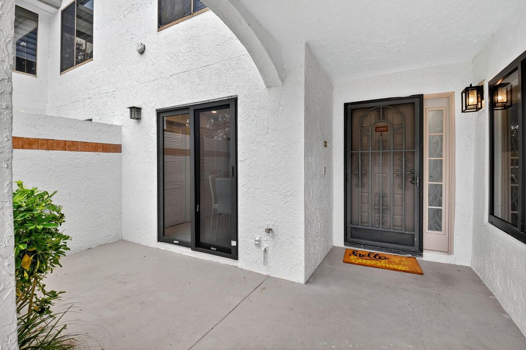 Activo con contrato: $8,500 (2 camas, 2 baños, 1311 Pies cuadrados)