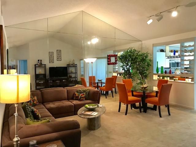 Недавно арендовано: $3,700 (2 спален, 2 ванн, 1126 Квадратных фут)