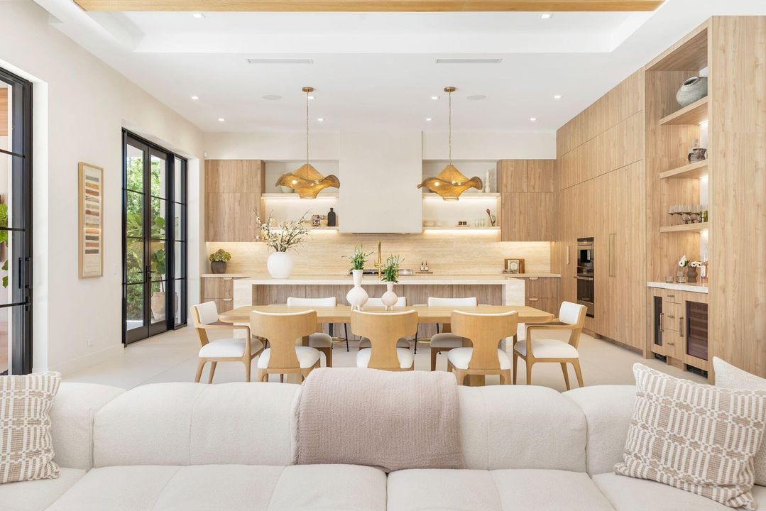 Active With Contract: $5,850,000 (4 beds, 3 baths, 3935 Square Feet)