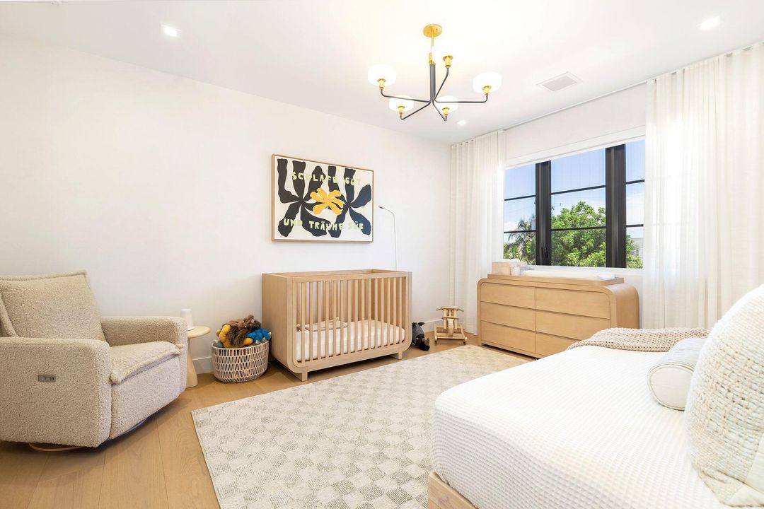 Active With Contract: $5,850,000 (4 beds, 3 baths, 3935 Square Feet)