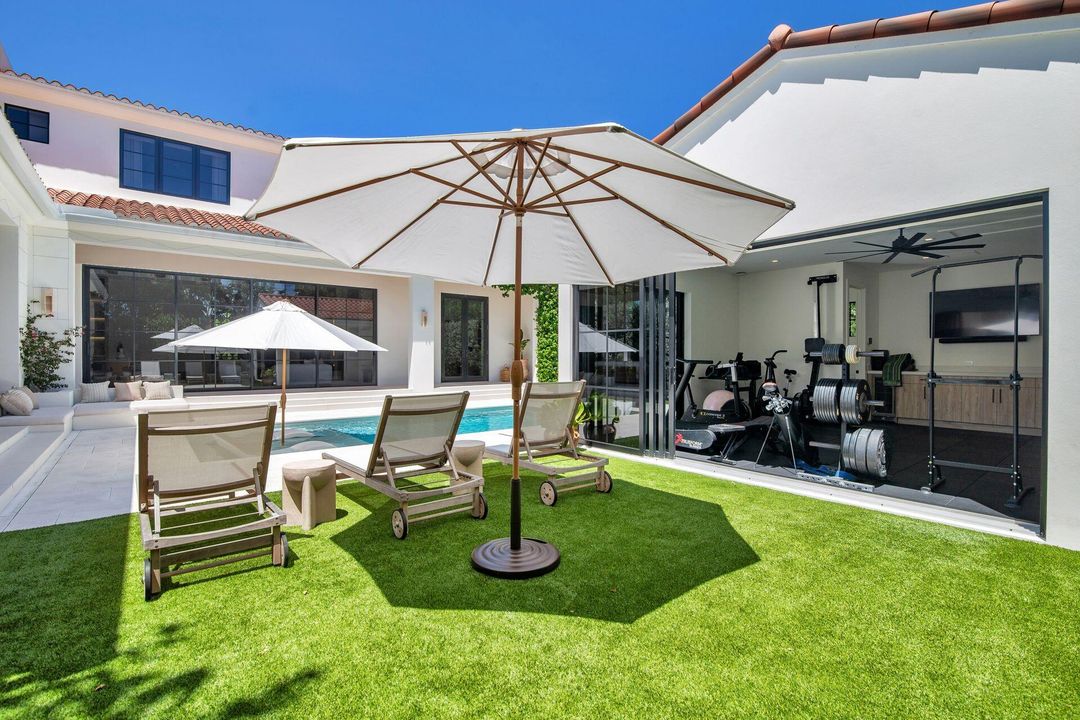 Active With Contract: $5,850,000 (4 beds, 3 baths, 3935 Square Feet)