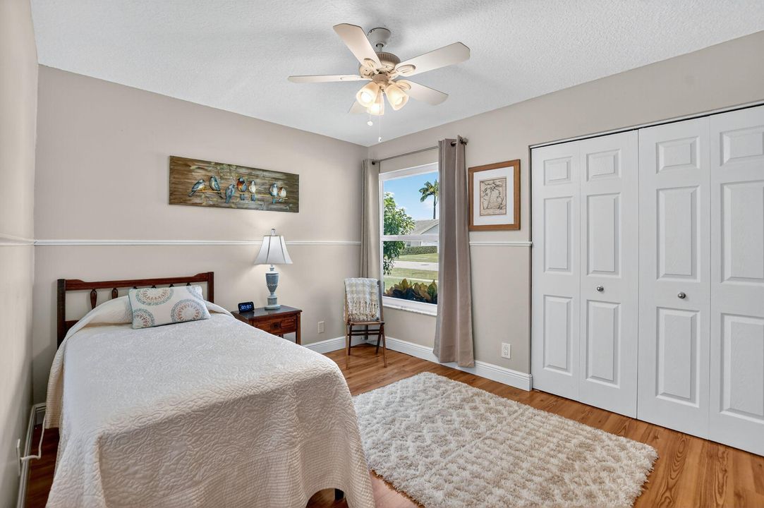 合同活跃: $799,900 (3 贝兹, 2 浴室, 1752 平方英尺)