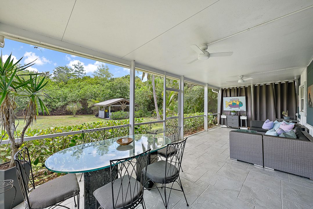 合同活跃: $675,000 (3 贝兹, 2 浴室, 1598 平方英尺)