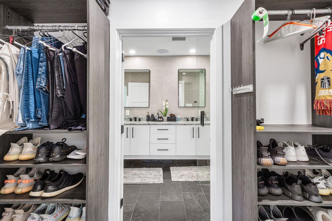 待售: $1,699,000 (4 贝兹, 3 浴室, 2268 平方英尺)