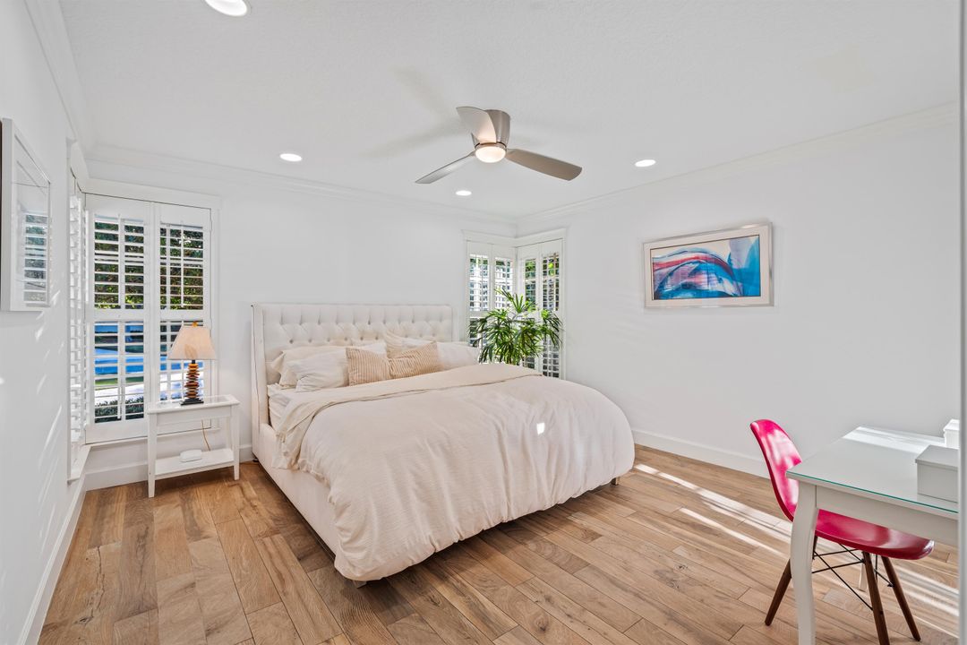 合同活跃: $2,495,000 (4 贝兹, 3 浴室, 2796 平方英尺)