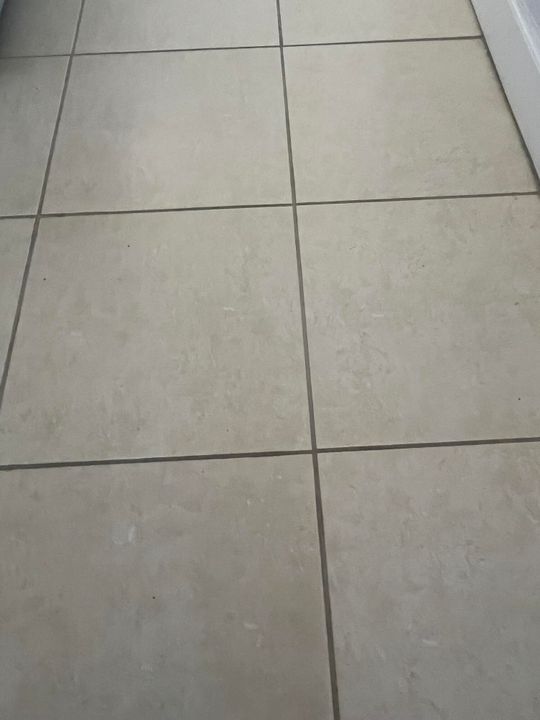 待售: $83,800 (2 贝兹, 2 浴室, 880 平方英尺)