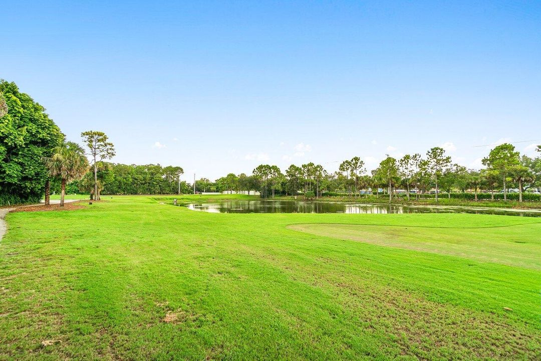 Activo con contrato: $1,150,000 (5 camas, 3 baños, 3178 Pies cuadrados)