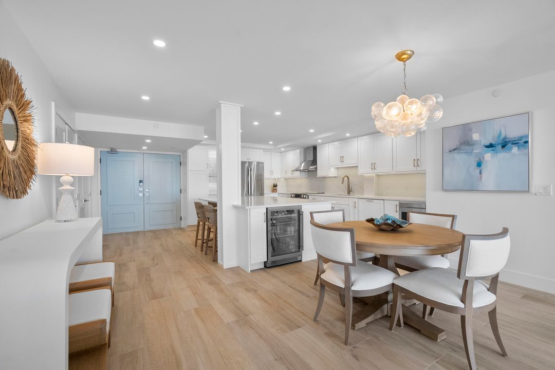 最近售出: $825,000 (2 贝兹, 2 浴室, 1434 平方英尺)